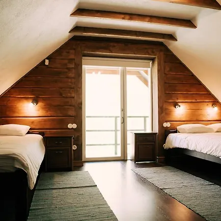 Lehtla Holiday House *