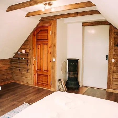 Lehtla Holiday House *